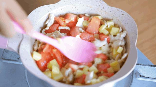 半个土豆一盘菜,半个土豆分着吃