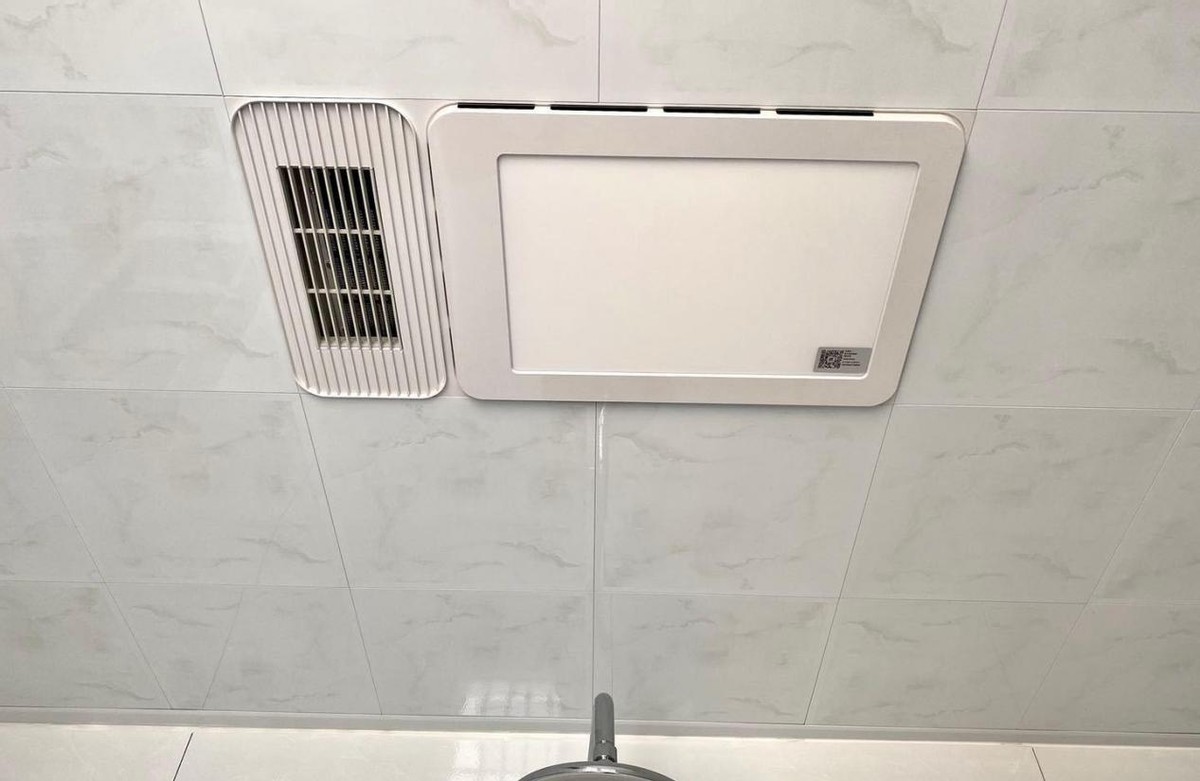 卫生间风暖浴霸哪个实用,卫生间风暖浴霸换气扇不好用