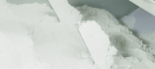 卖辣条的抠脚大汉,辣条是抠脚大汉的脚踩出来的吗