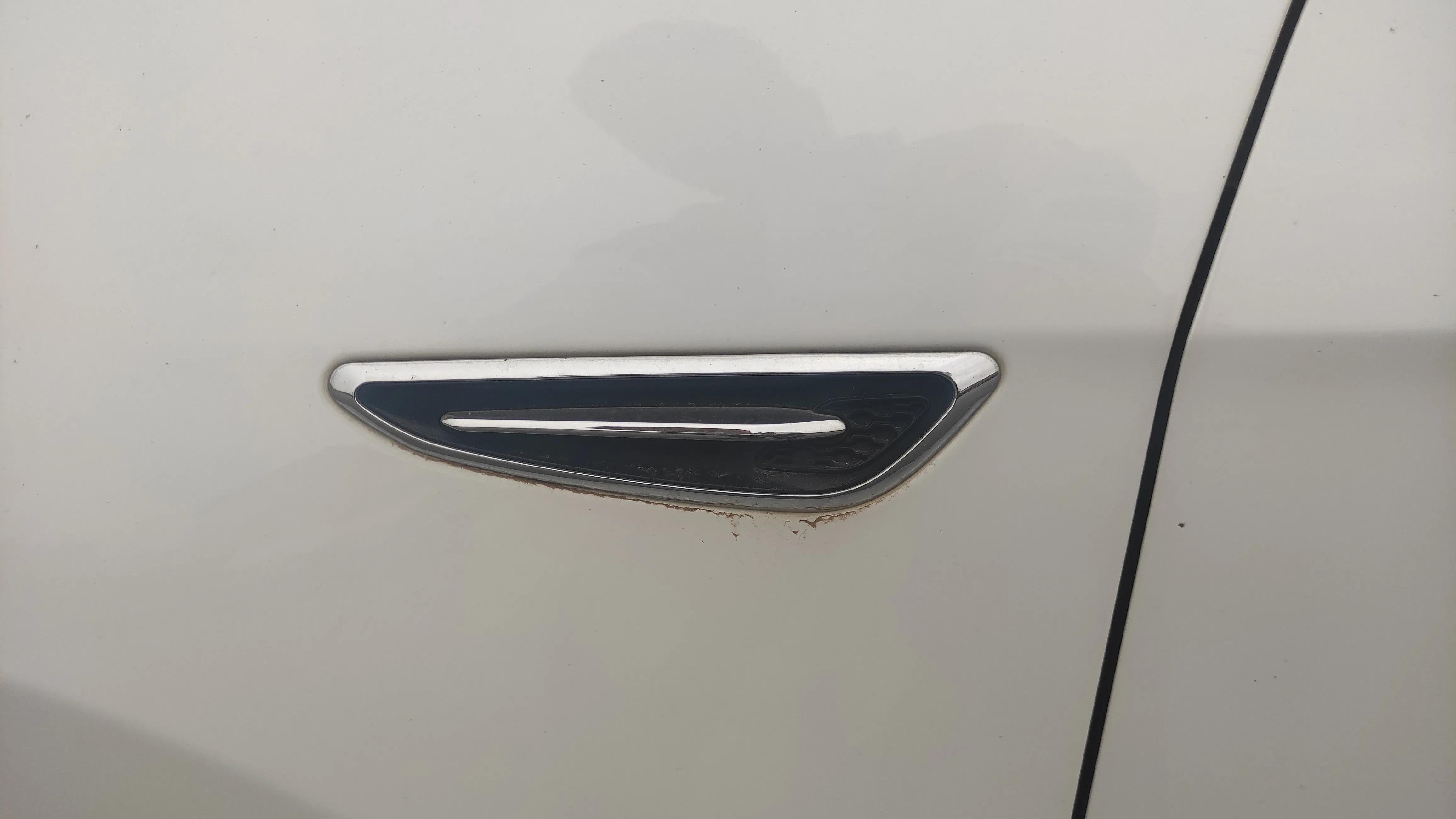 逸动豪华手动版,逸动手动豪华版白色