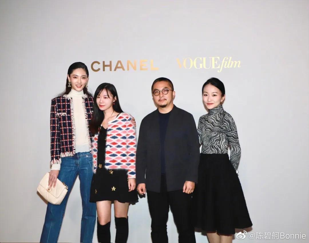 看起来有点凶的女人,看起来很凶的女孩子