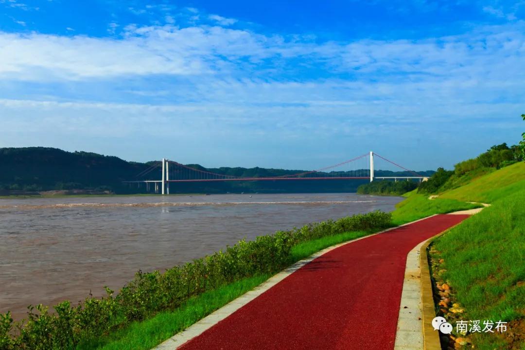 栉风沐雨一百年砥砺前行谱华章,栉风沐雨秉初心砥砺奋进谱华章