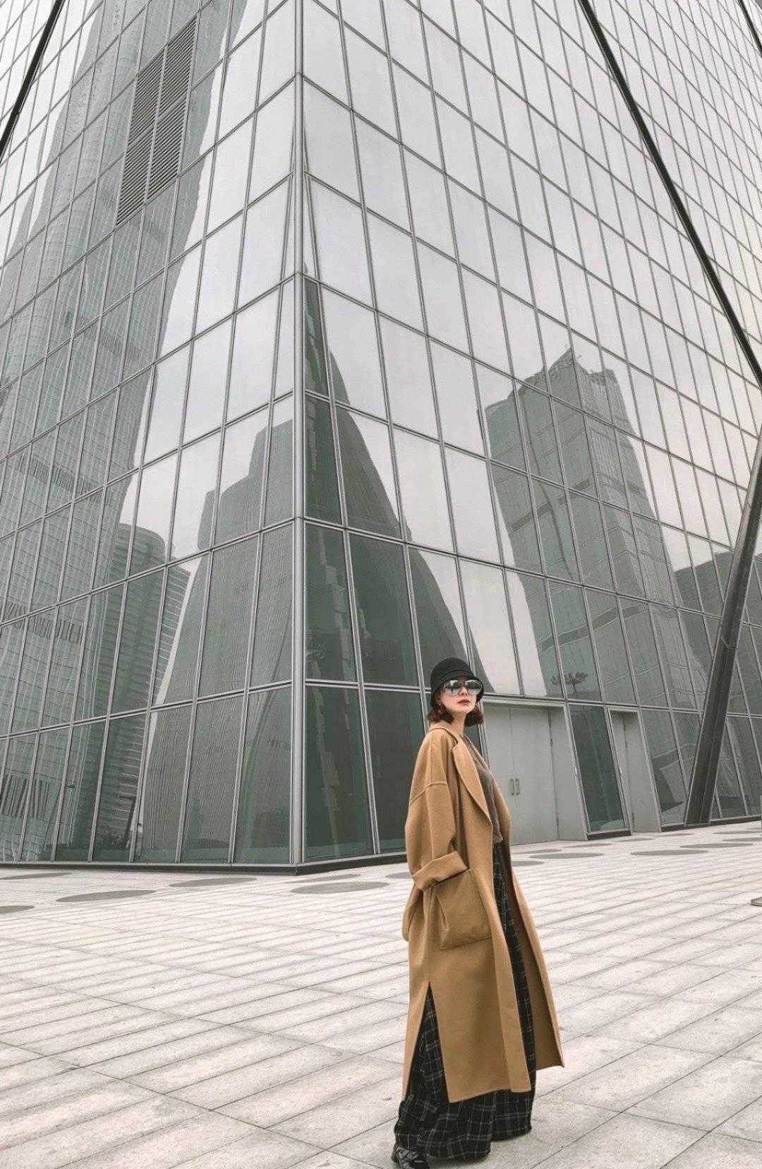 程莉莎穿衣服老气,程莉莎的秋冬穿搭