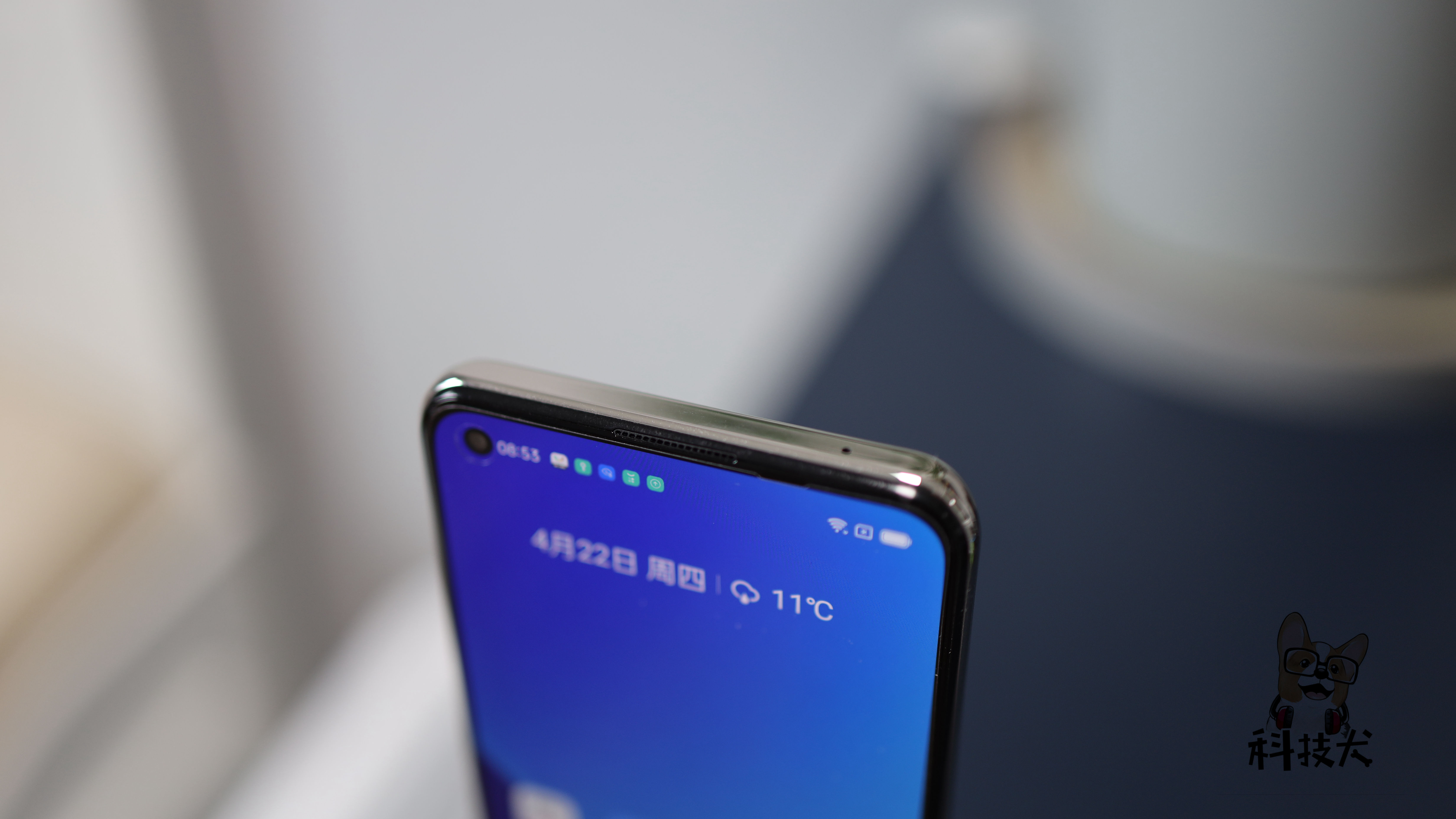 realmeq3pro萤火虫能发光吗,realmeq3pro萤火虫配色夜光效果