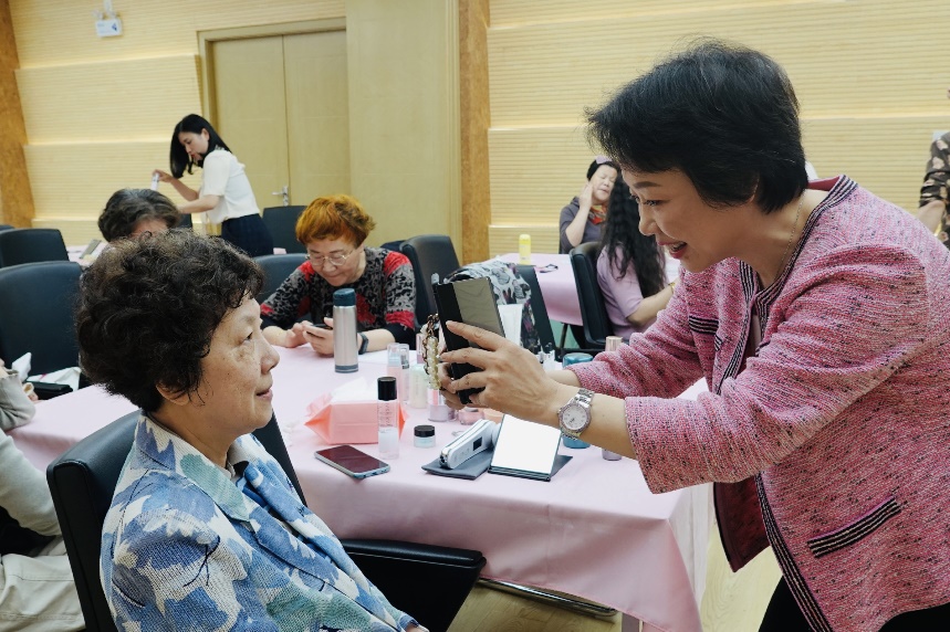 美容顾问专业知识,如何成为一个优秀的美容顾问