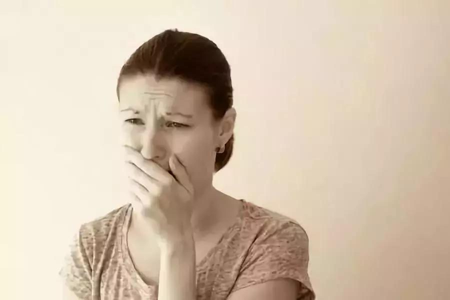 为什么孕妇间歇性孕吐,孕期为什么会导致孕吐