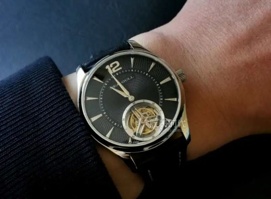 网友晒上千万的手表,网友晒1300手表