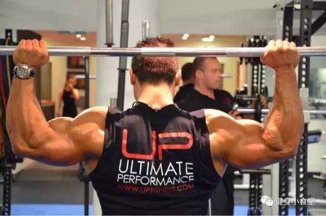 健身时如何避免肩关节损伤,健身改善肩关节受限训练方法