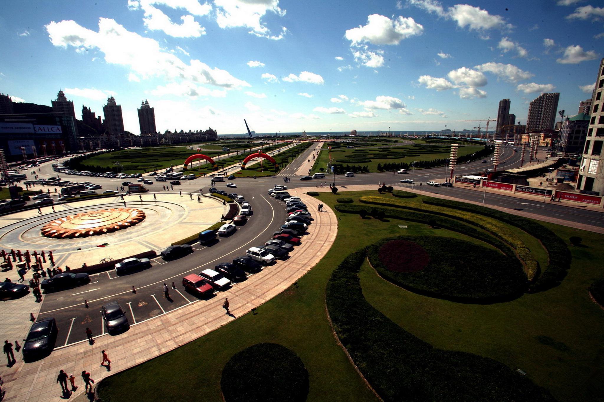 大连世界第一广场,亚洲最大的广场大连星海湾广场