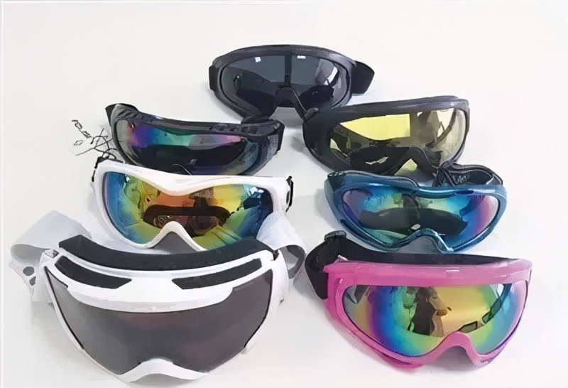 初级滑雪者该如何选择装备