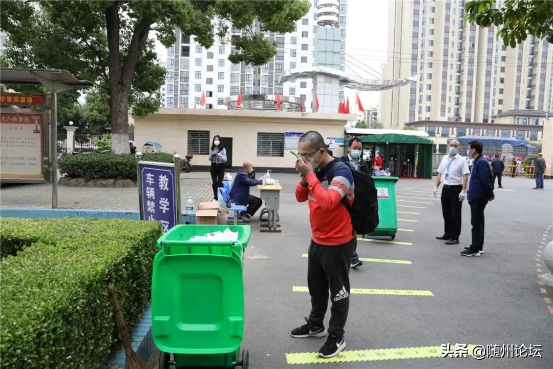 湖北曾都一中复学,好久不见武汉纪录片免费观看