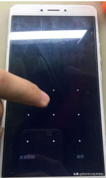 小米max2进水不触摸维修,小米max进水后屏幕失灵解决方法