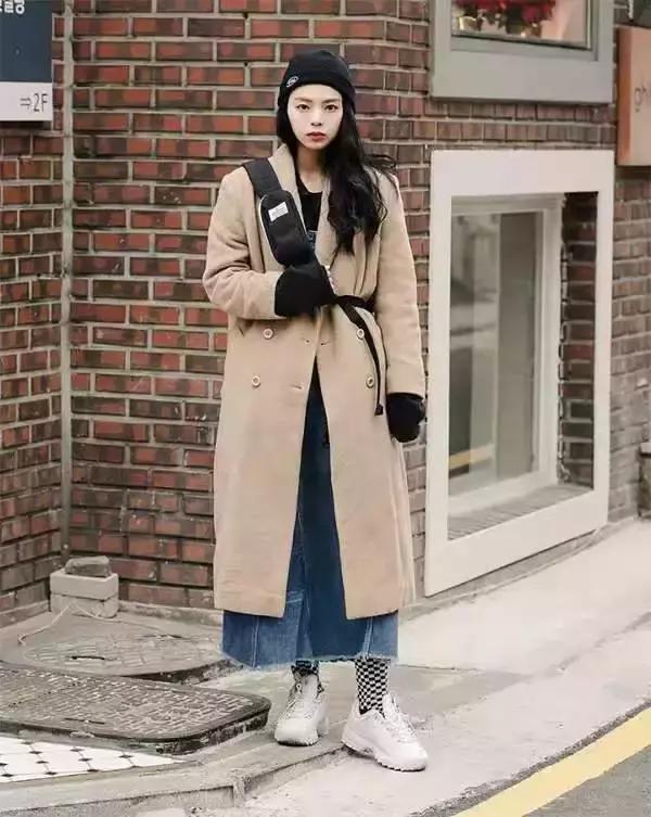 杨幂热巴穿的这些款式超出彩,杨幂热巴实力种草的牛仔外套