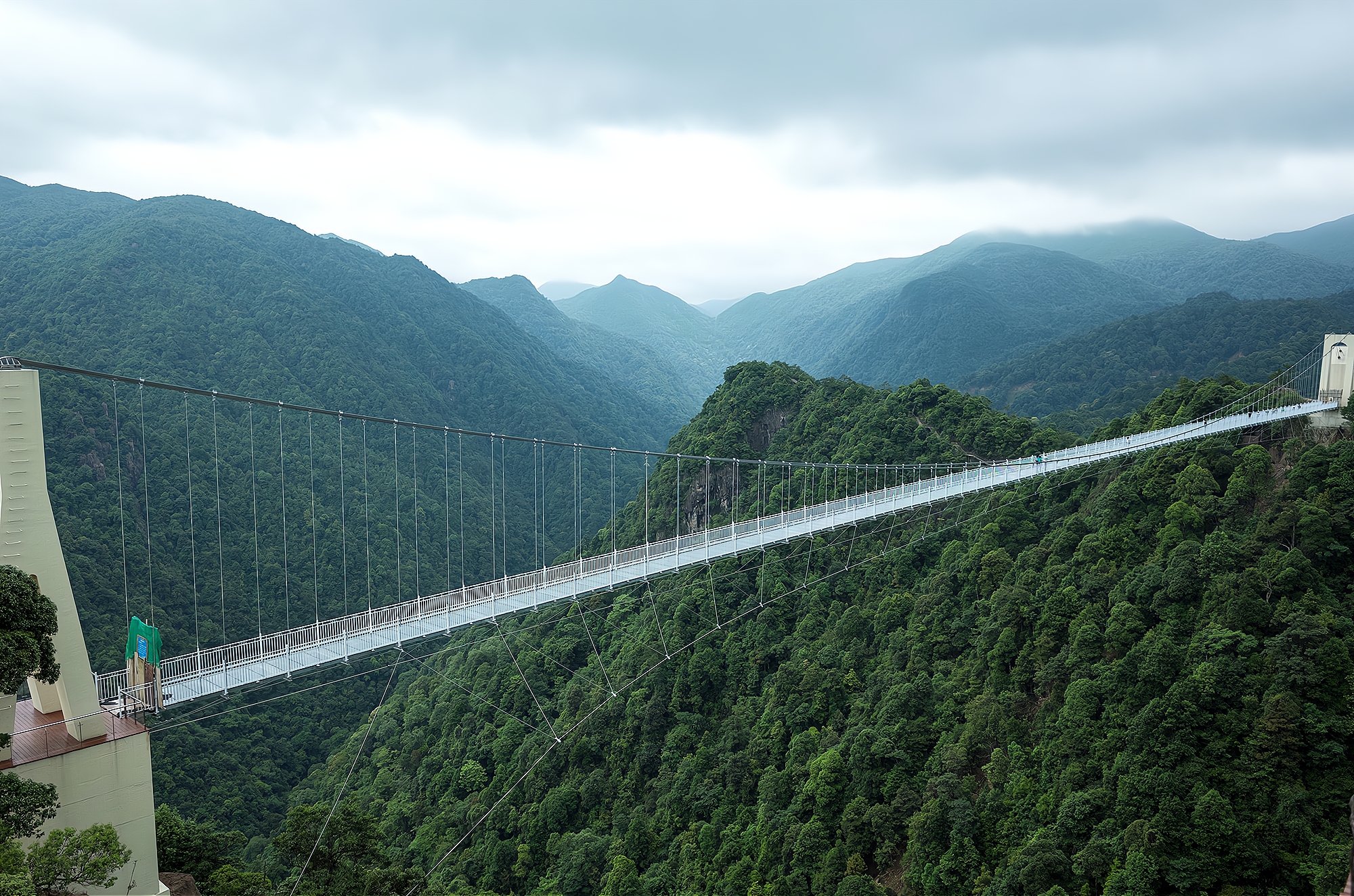 江西安远三百山，香港居民饮用水源头就在这，被誉为“东江之源”