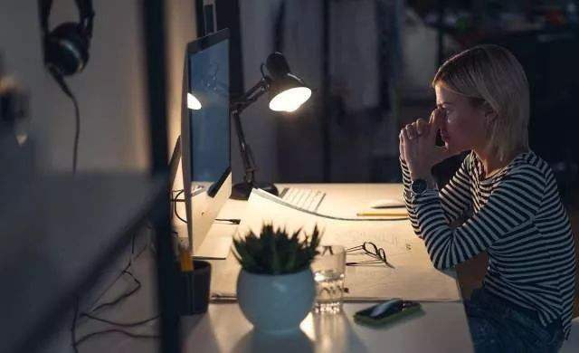 怎么判断黑眼圈跟肾脏有没有关系,眼圈发黑是肾病吗