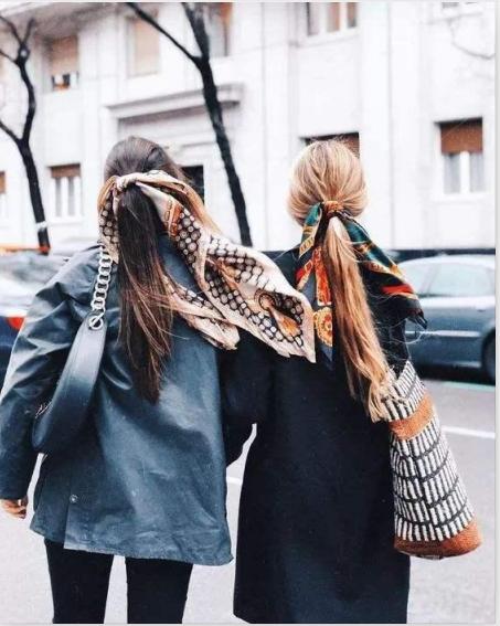 系丝巾的多种好看方法简单慢动作,大方丝巾秋冬的18种系法视频教程