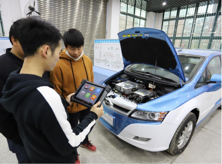 想买新能源车有什么推荐,想买新能源有什么好推荐