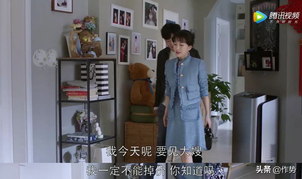 挺好的朱丽穿的衣服,都挺好的朱丽穿的大衣是啥牌子