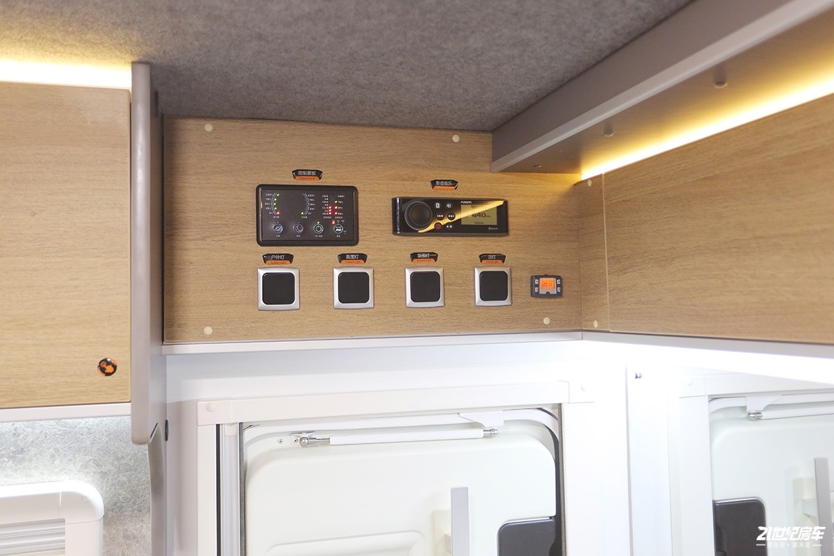 锐仕c1房车改装案例,锐仕c型房车最新款