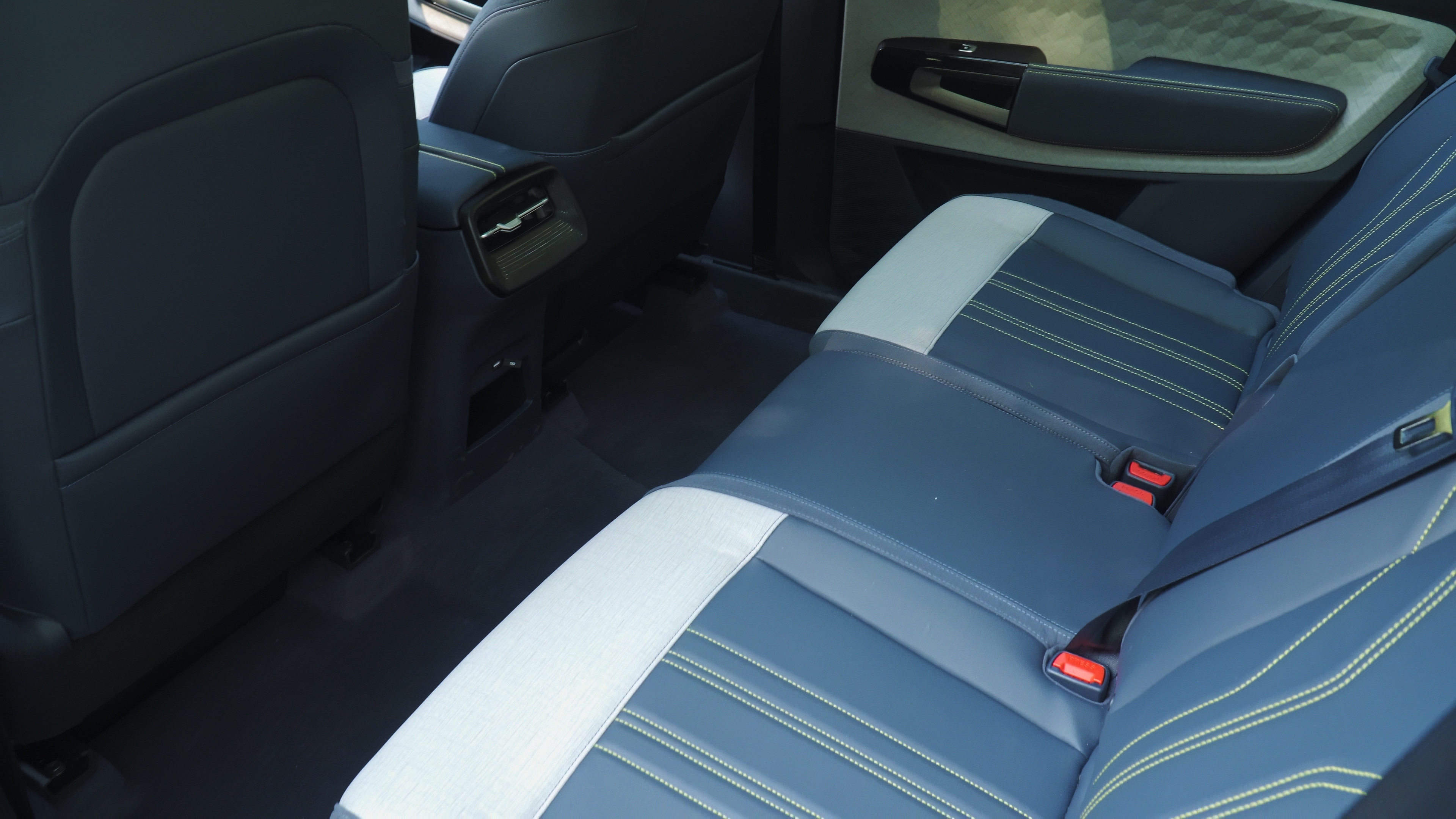 宝骏mpv最新款车型,mpv最新款宝骏730自动挡