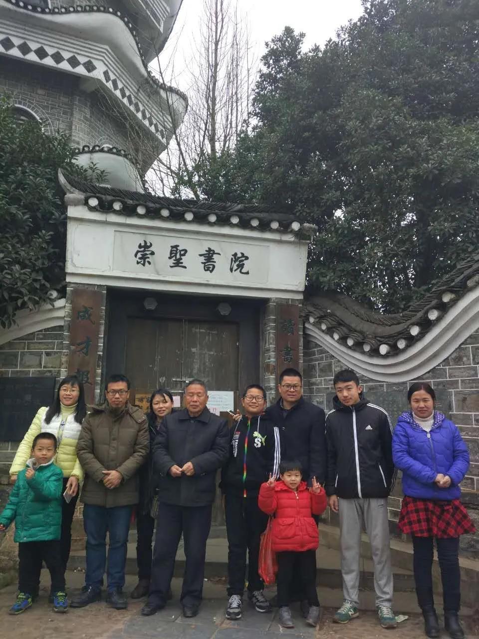 36岁再见37岁你好文字说说,47岁再见48岁你好图片