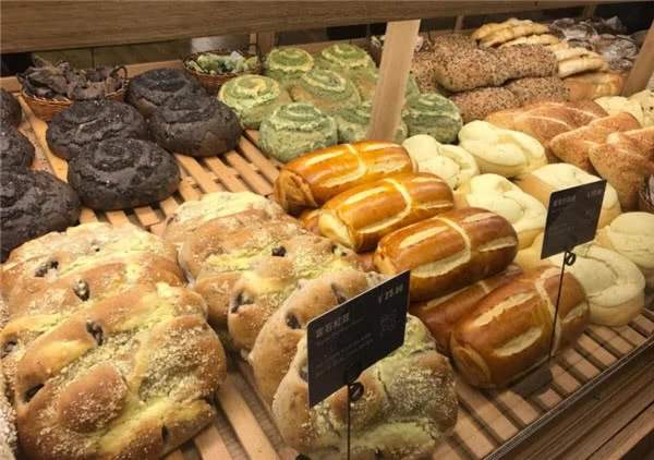 从做生意到打工,蛋糕店创业之路