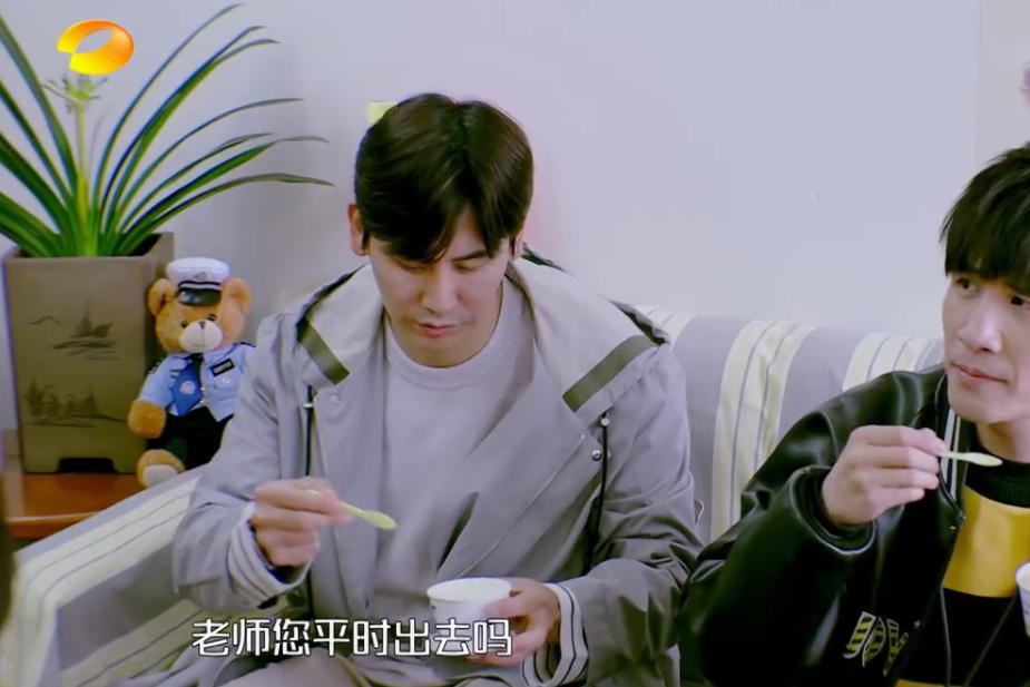 牛犇老师真的是宝藏大爷了!从影70年,人狠话不多,满满正能量!