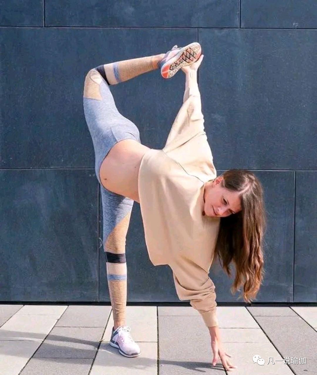 15岁一侧肋骨外翻怎么矫正,初中生肋骨外翻怎么矫正