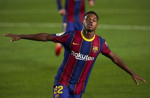 皇马巴萨总身价,足球18岁小将现役排名