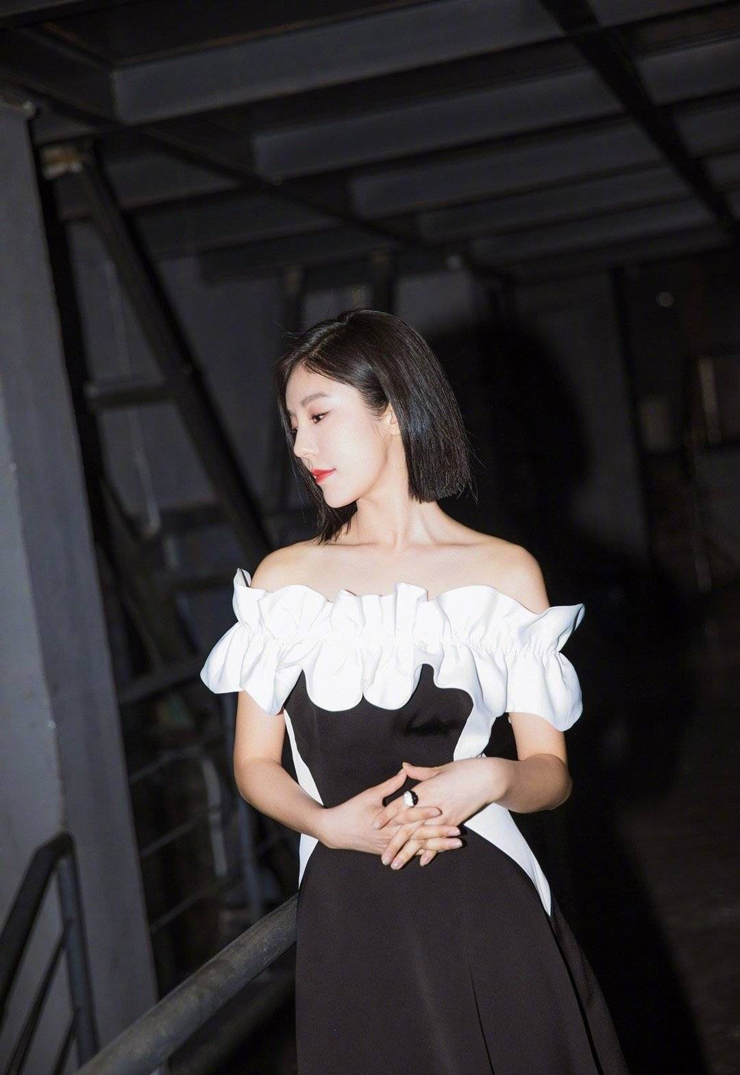 赵奕欢穿搭有点思路风,赵奕欢青春失乐园穿搭