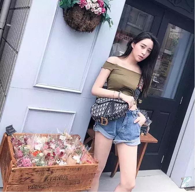 欧阳娜娜三姐妹颜值相差,欧阳娜娜三姐妹年龄从大到小