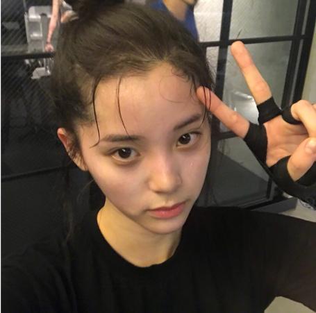 烟熏妆教程日常化妆欧阳娜娜,欧阳娜娜美妆面膜