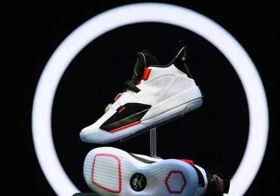 nike最近新出的球鞋,nike今年最好的球鞋