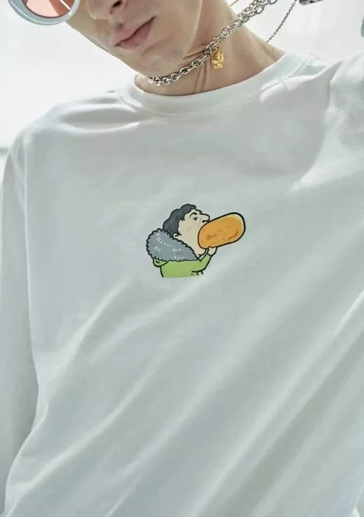 moschinohm合作款,hm和星际联名