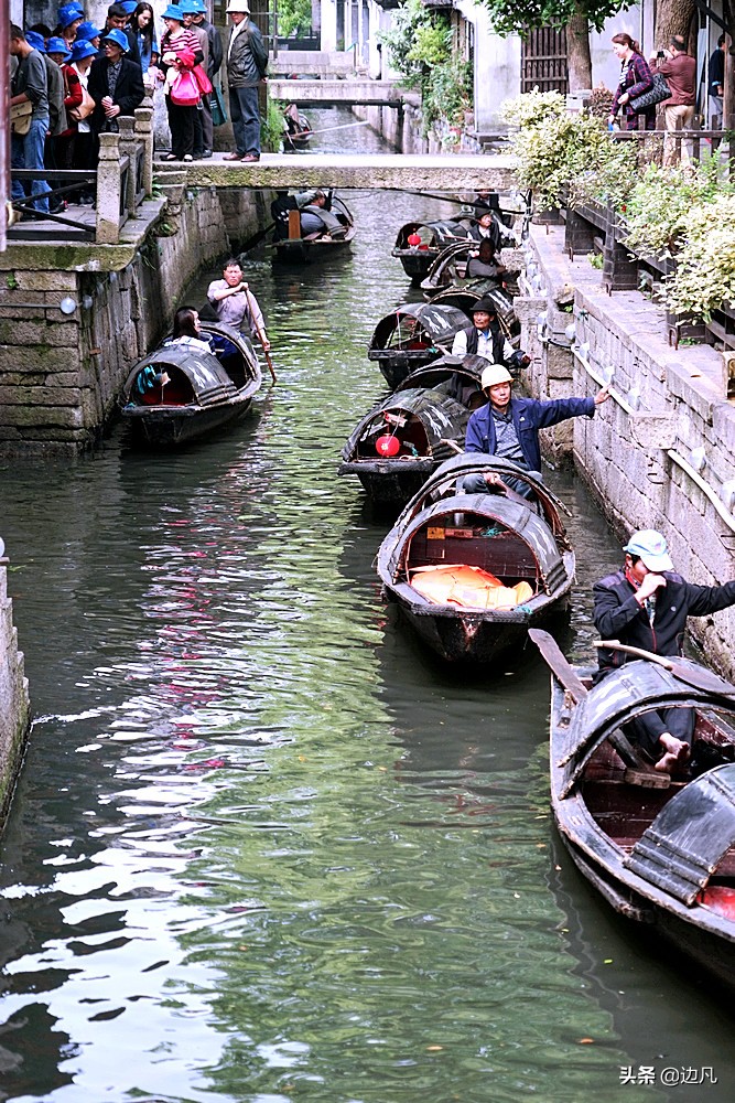 乌篷船——水乡绍兴的交通工具