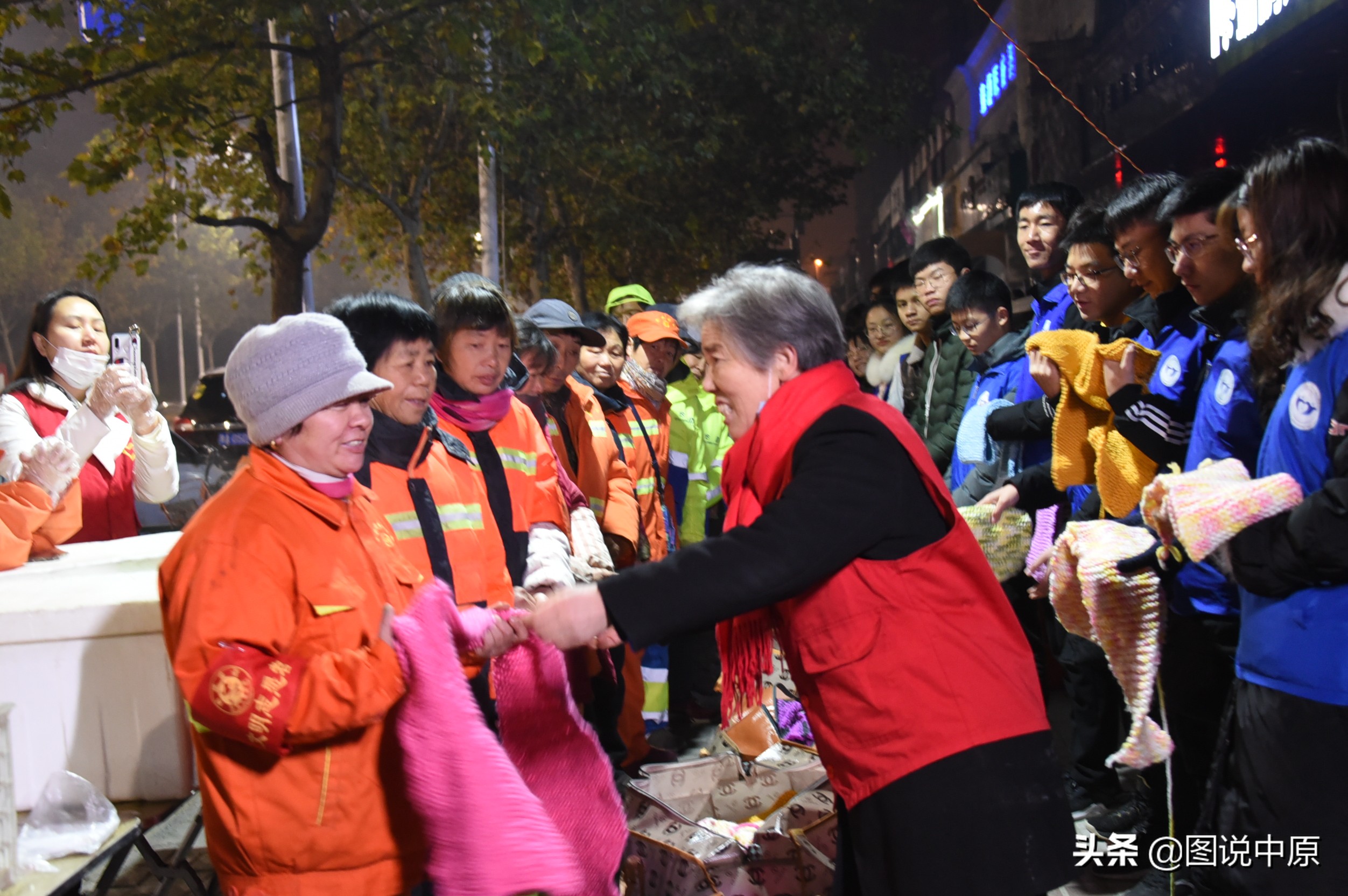 免费爱心粥屋温暖人心,爱心粥屋的意义