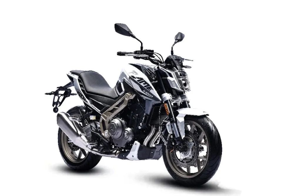 「价到」小野猫、新缤越、BJ40环塔冠军版，改装潮文化起飞