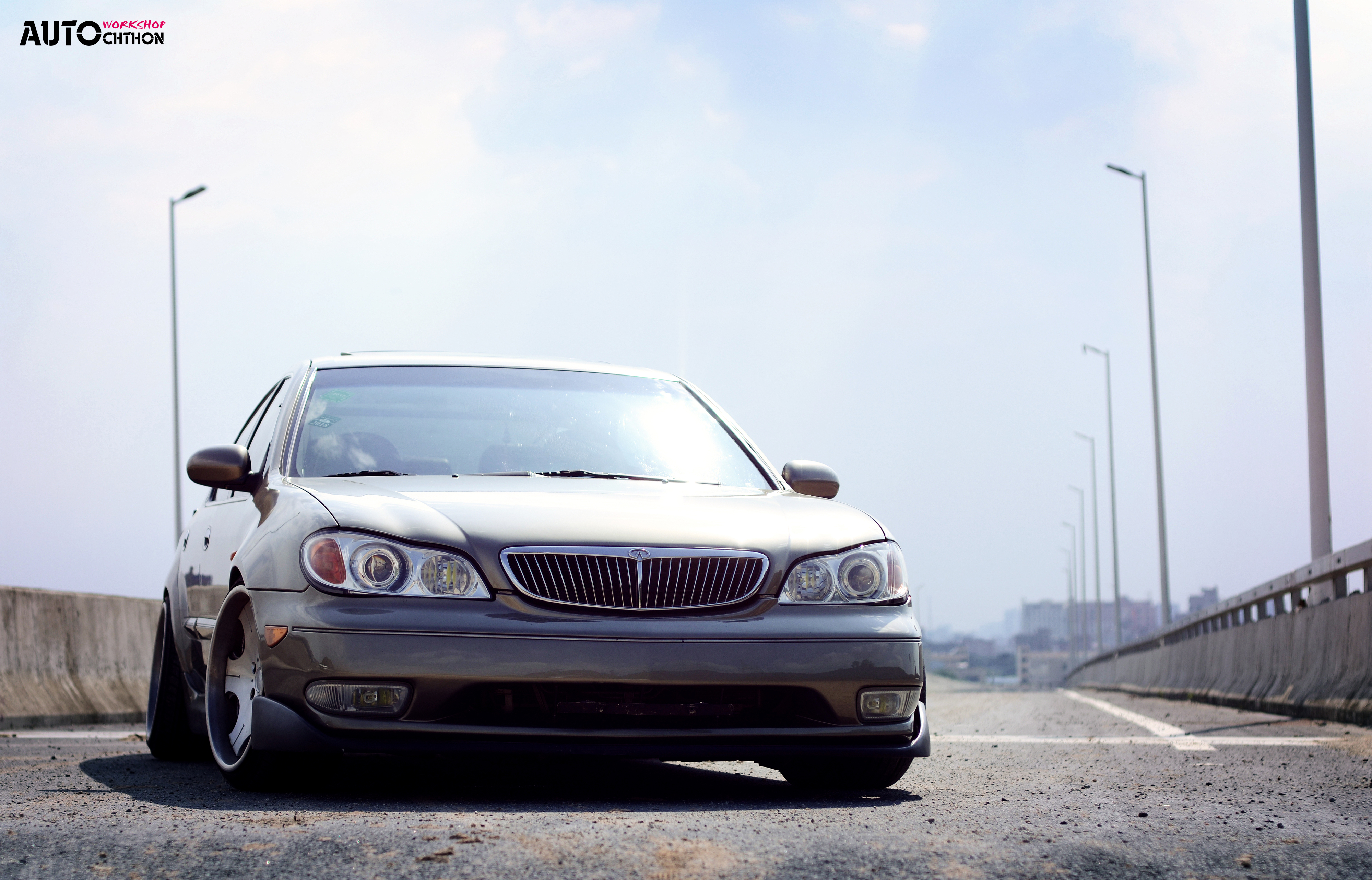 与爸爸一起玩遥控越野车,和父亲一起玩赛车游戏