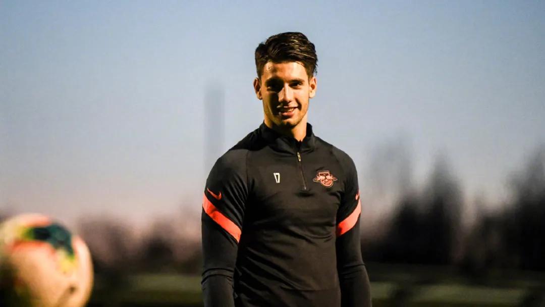 长得这么帅却不能出门,长得这么帅不要命了吗音频