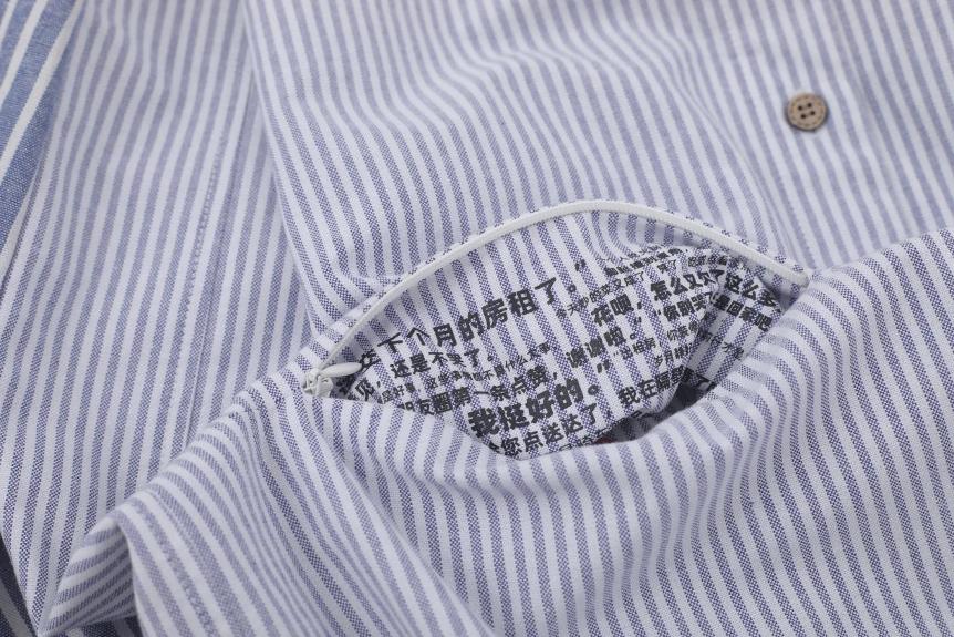 用设计缅怀去世同学，这家讲故事的潮服店刚开就卖了50万