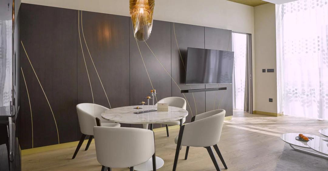 扎哈设计的迪拜酒店,扎哈迪拜综合体图片