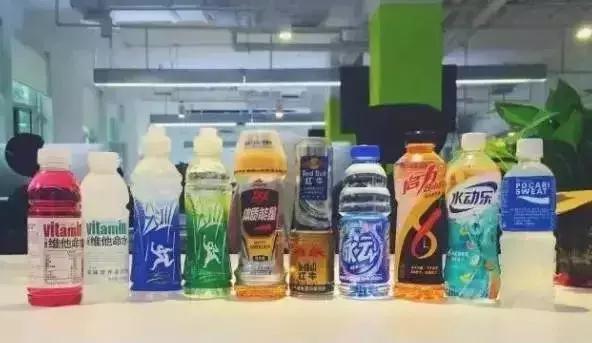 咖啡和运动饮料哪个提神更好,运动饮料真的能提神醒脑吗