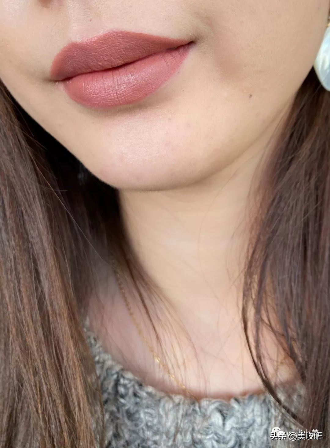 一支口红300块一瓶,pat口红多少钱一支