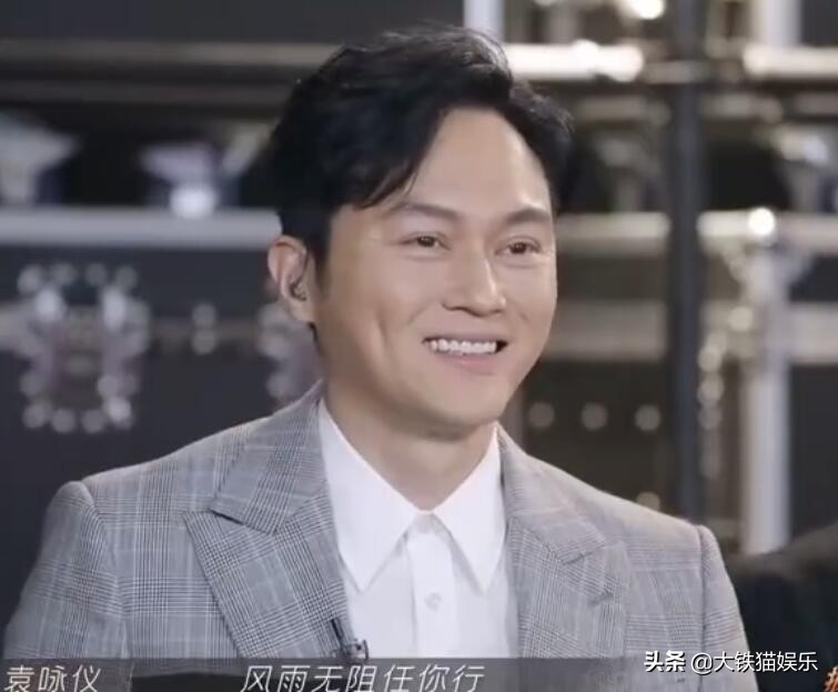 有酒窝的“大叔”只服这4位,不仅笑起来甜,辨识度高,还特耐老