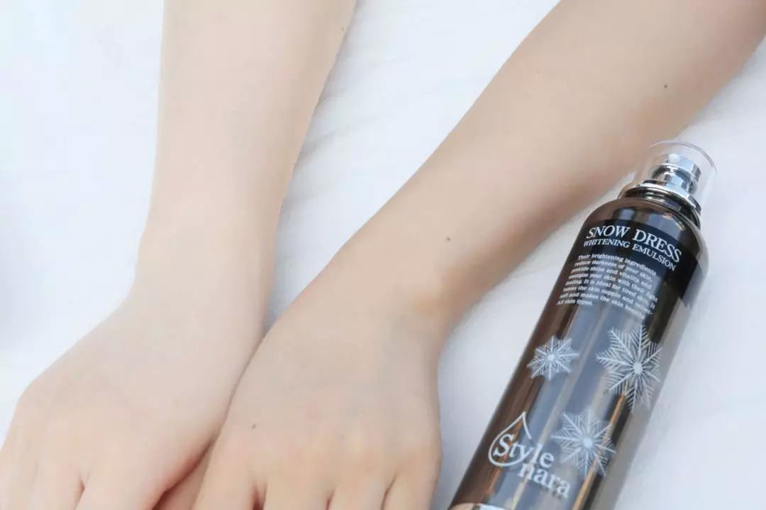 十大美白身体乳排名第一名,美白身体乳排行榜前十名真实测评