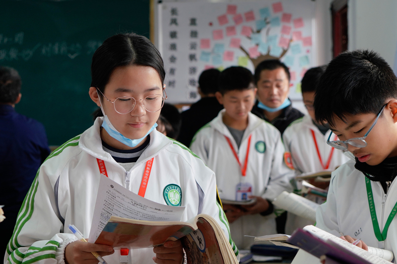 这所年轻学校的“教育奇迹”引来百余位教育同仁观摩学习