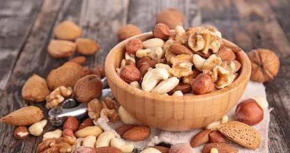 半夜饿了是该吃还是不该吃,晚上有点饿是吃还是不吃啊