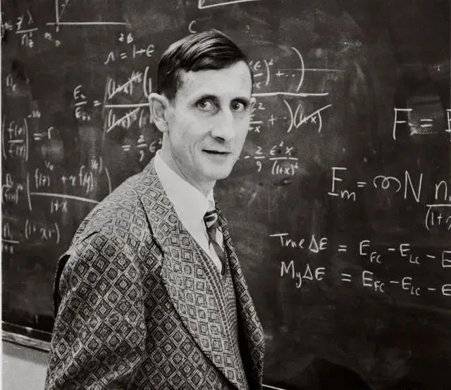 盘点1970-2020年已故名人,2017年离世的十位名人