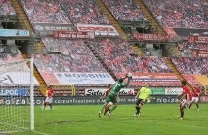 足球场上冷知识,足球场上的犯规冷知识