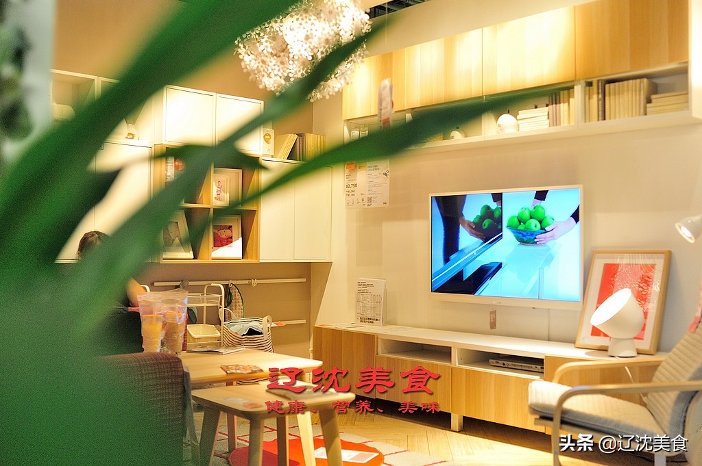 在设计家居的路上一直坚持,在厨房用餐设计